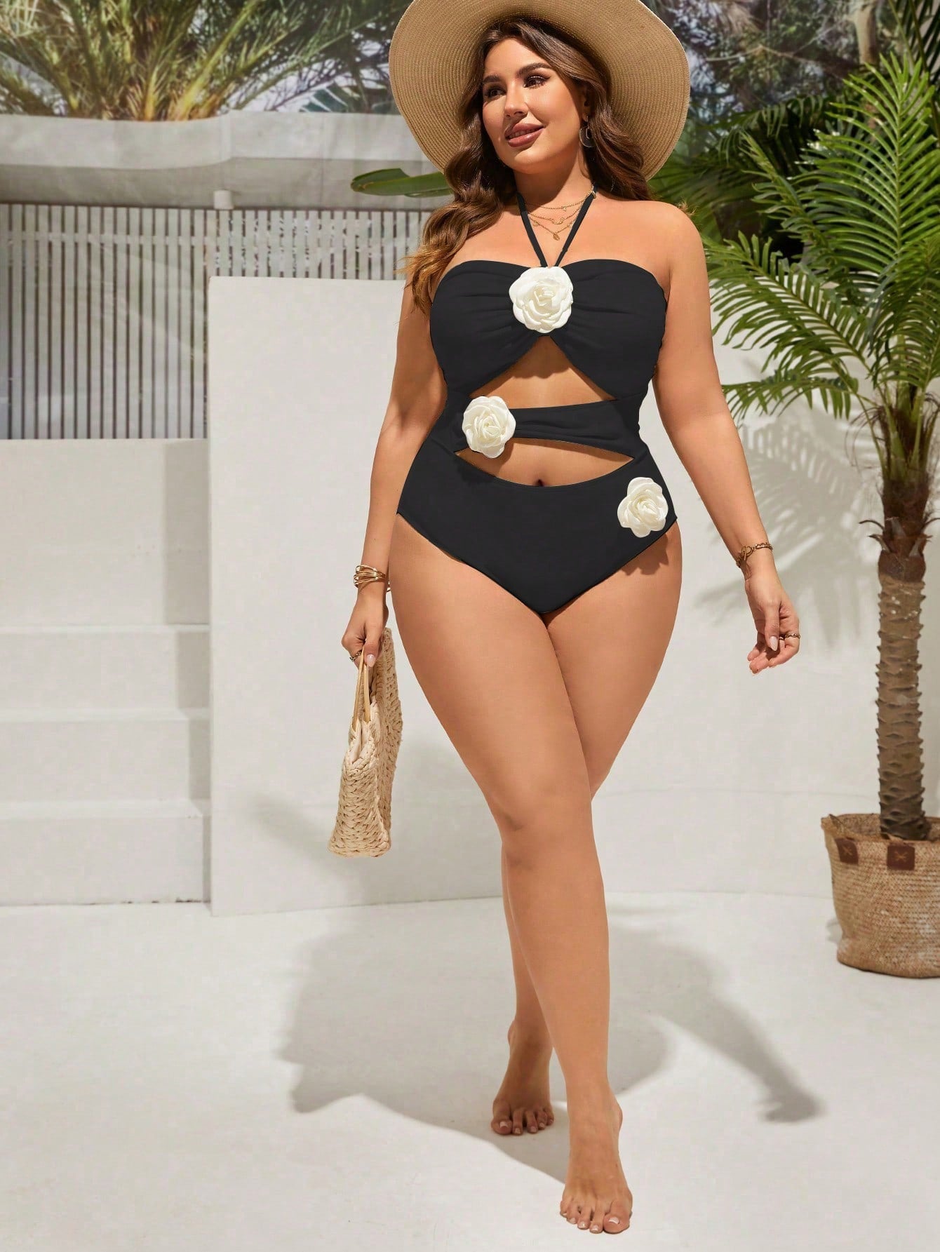 Maiô Feminino Plus Size Frente Única Com Flores