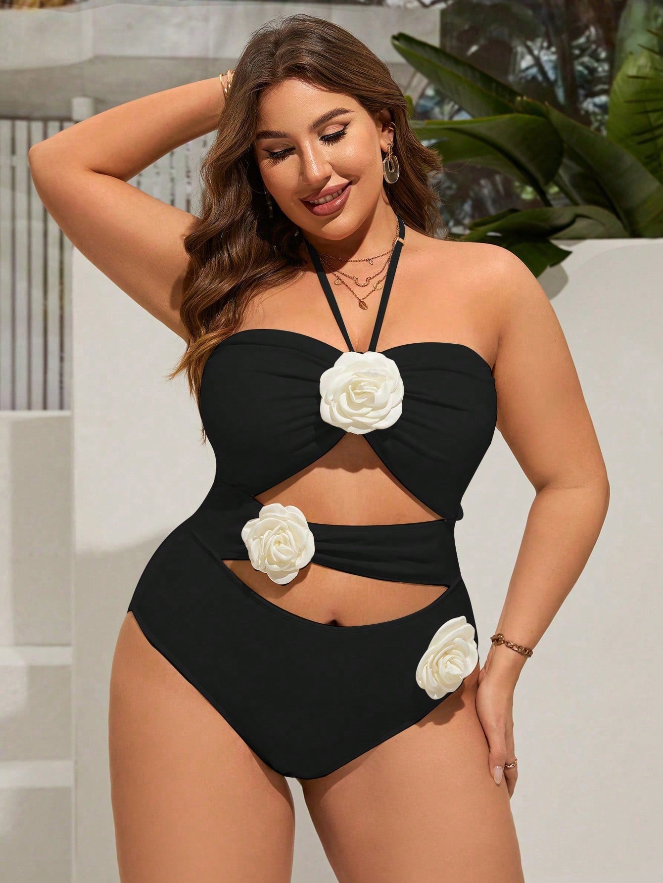 Maiô Feminino Plus Size Frente Única Com Flores