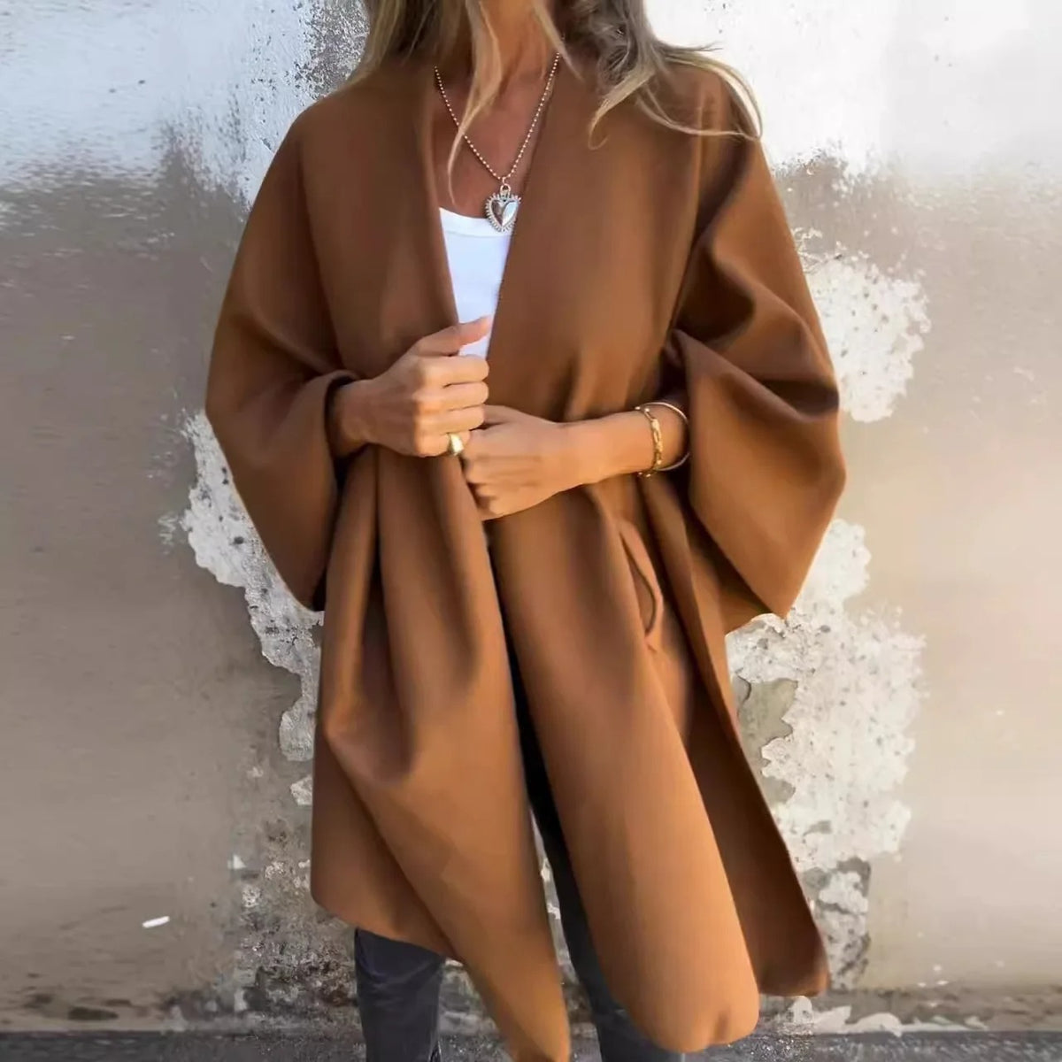 Poncho Ellegance -Julia