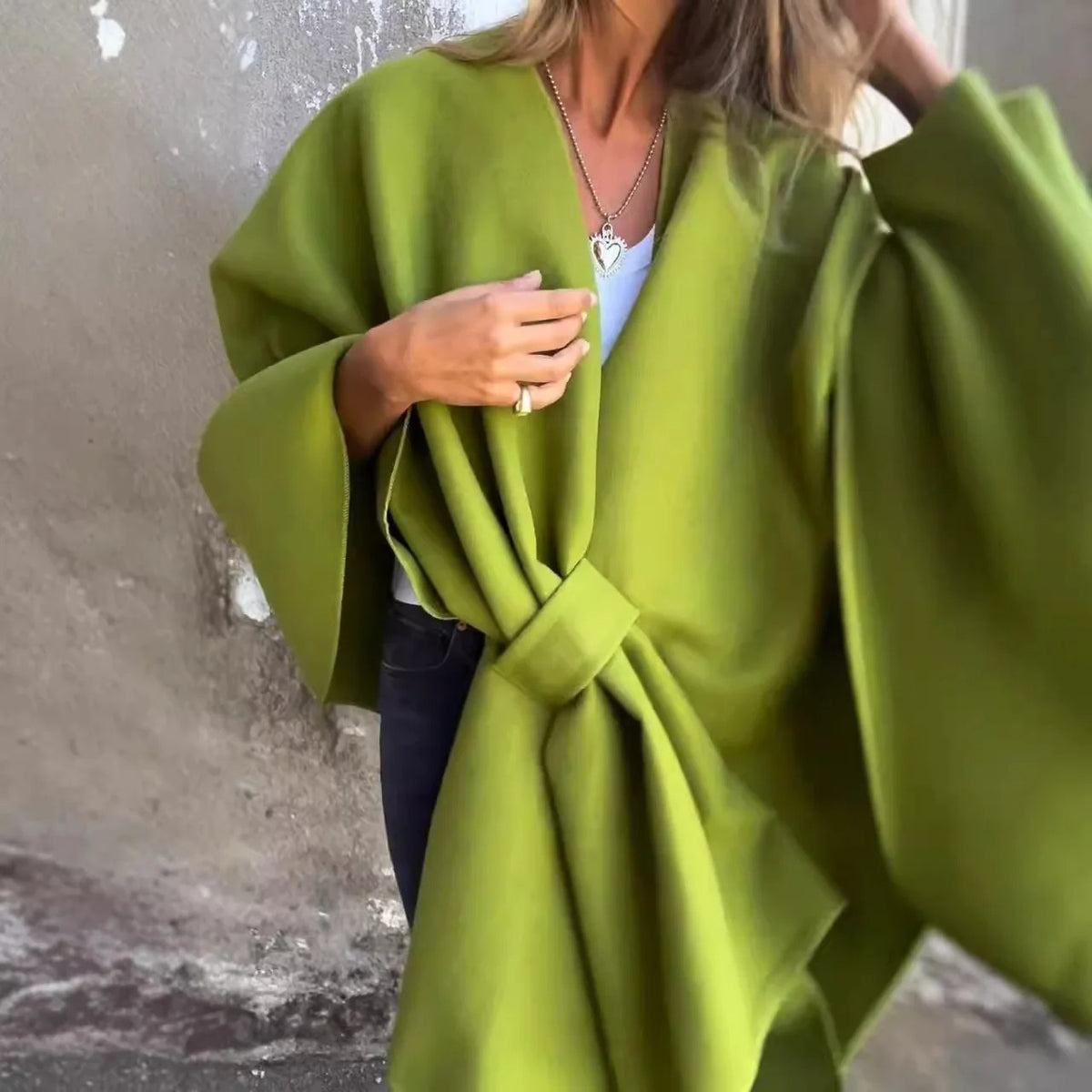 Poncho Ellegance -Julia